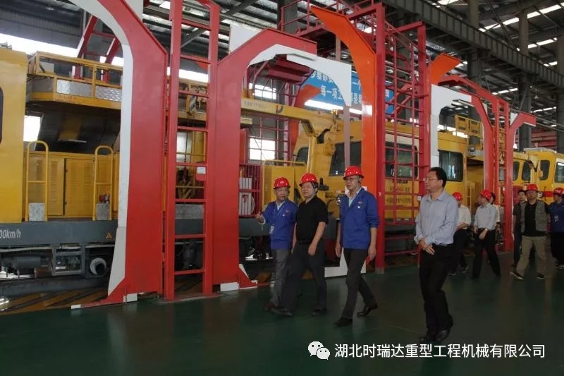 湖北省第三巡视组莅临安博·体育平台-（中国）有限公司
重工参观考察