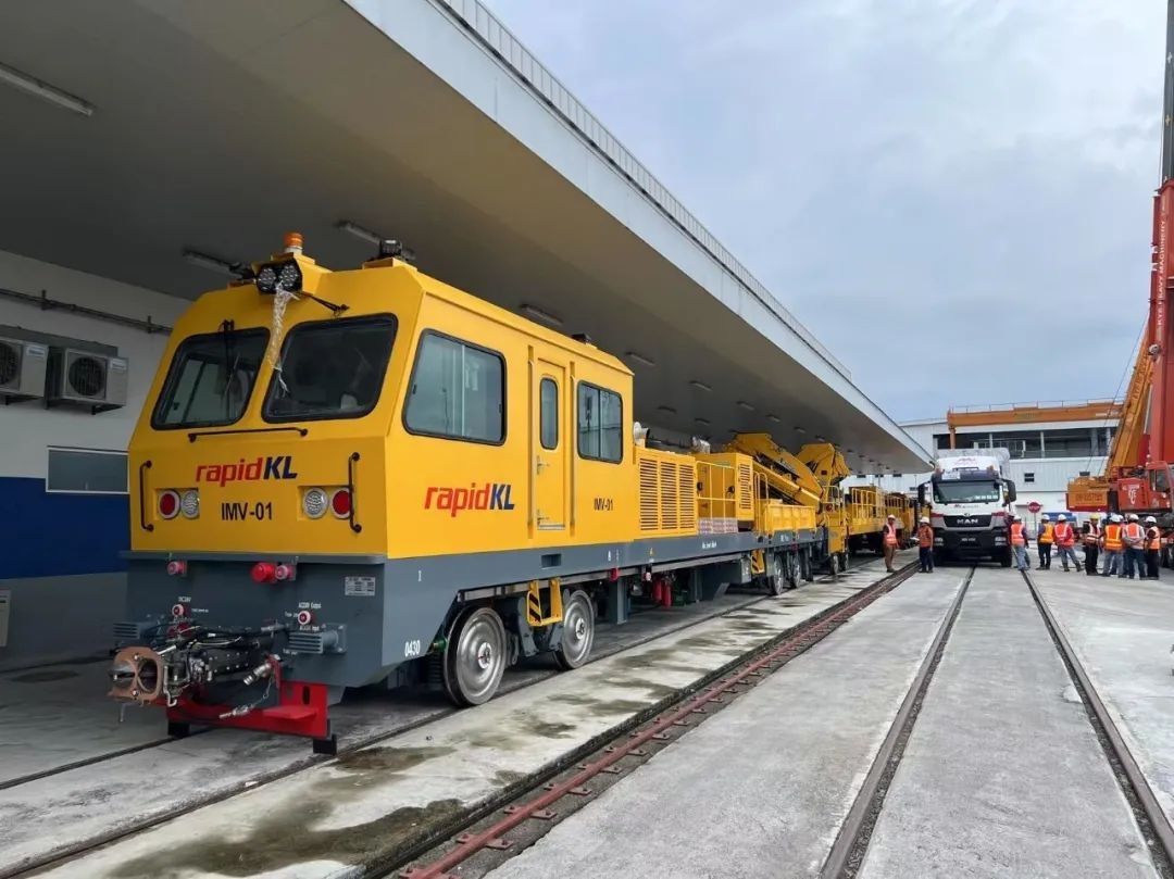 安博·体育平台-（中国）有限公司
重工马来西亚地铁3号线（LRT-3）项目车辆顺利送抵现场